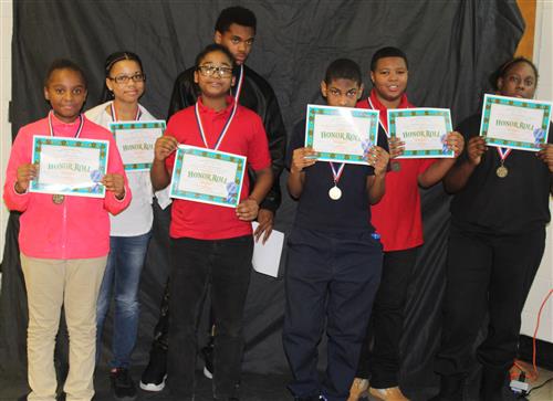 middle school honor roll winners 